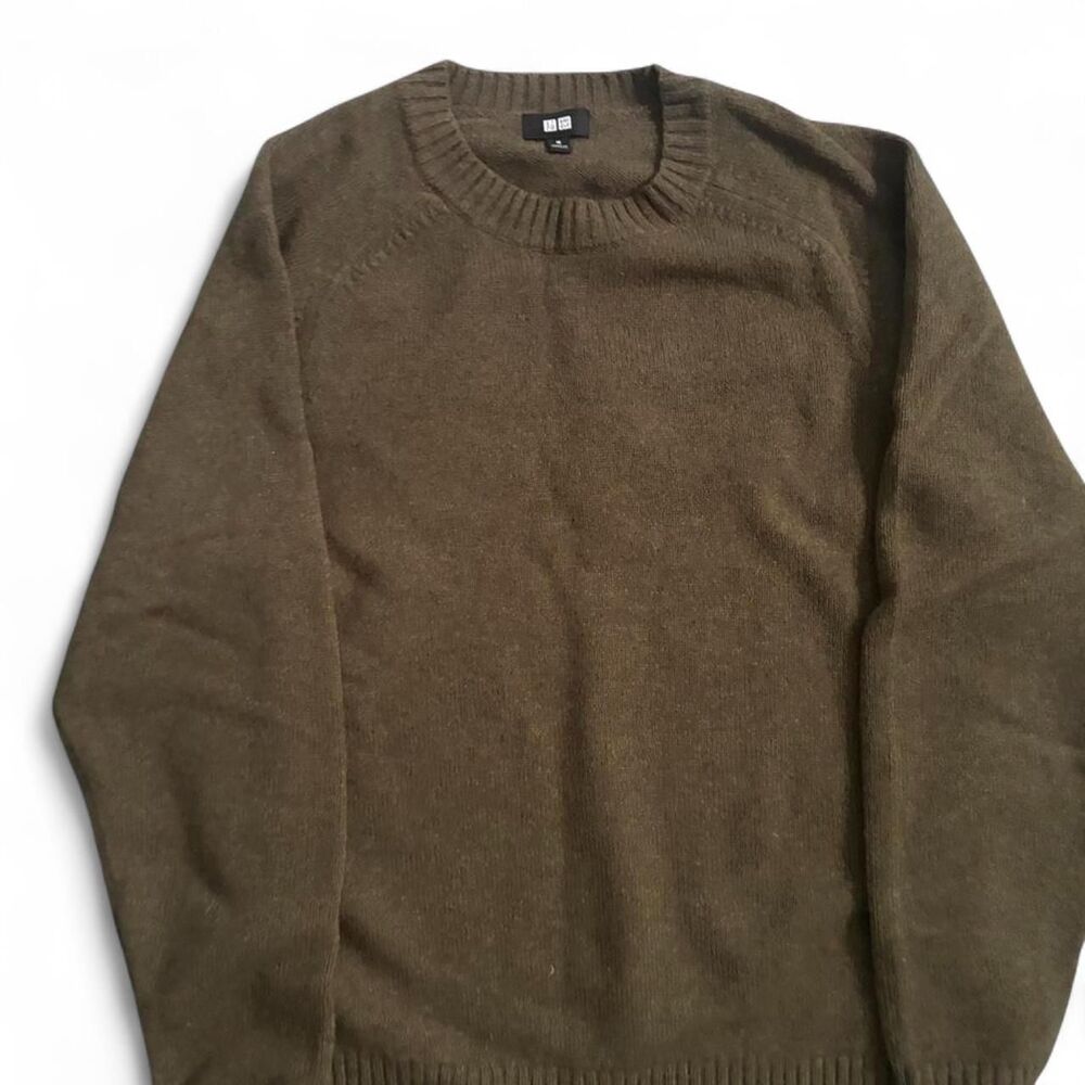 Uniqlo Men's Khaki and Green Jumper